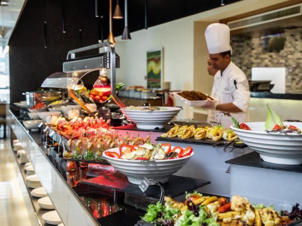 Elite Byblos Hotel : photo 4 de la chambre chambre lit king-size classique