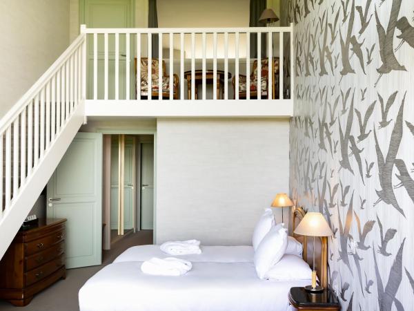 Le Relais Saint Michel : photo 1 de la chambre chambre familiale prestige - vue sur mont-saint-michel