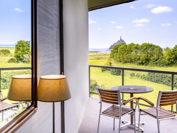 Le Relais Saint Michel : photo 3 de la chambre chambre familiale prestige - vue sur mont-saint-michel