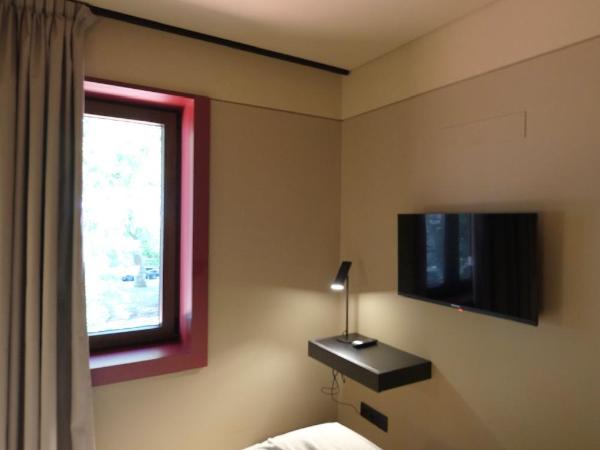 Oporto CoLiving Circunvalação 13228 : photo 1 de la chambre chambre double avec salle de bains privative