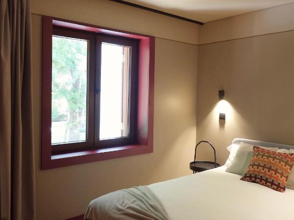 Oporto CoLiving Circunvalação 13228 : photo 4 de la chambre chambre double avec salle de bains privative