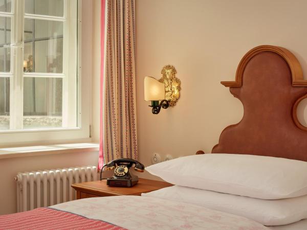 Hotel Goldener Hirsch, A Luxury Collection Hotel, Salzburg : photo 3 de la chambre chambre lit king-size classique