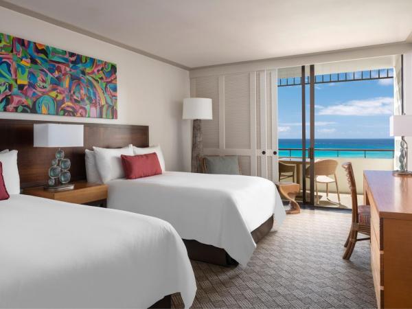 The Royal Hawaiian, A Luxury Collection Resort, Waikiki : photo 1 de la chambre hébergement avec 2 lits doubles océan - tour mailani