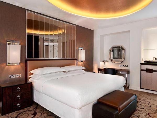 Sheraton Grand London Park Lane : photo 1 de la chambre chambre club lit king-size - accès au salon club