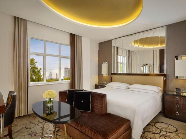 Sheraton Grand London Park Lane : photo 5 de la chambre suite lit king-size art déco - accès au salon club