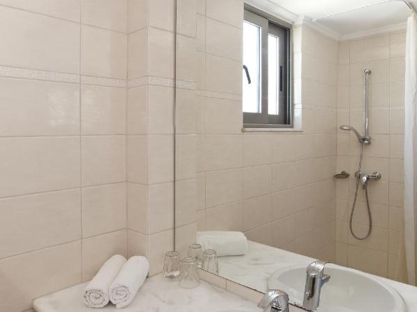 Hotel Africa : photo 5 de la chambre chambre lits jumeaux - vue latérale sur mer