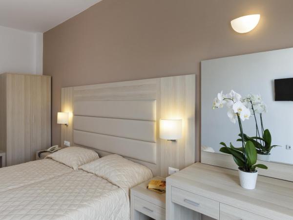 Hotel Africa : photo 7 de la chambre chambre lits jumeaux avec balcon