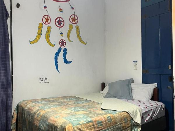 Hostel Torre Bahia : photo 7 de la chambre chambre familiale avec salle de bains commune