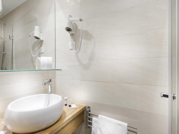 Hôtel International Paris : photo 7 de la chambre chambre double confort