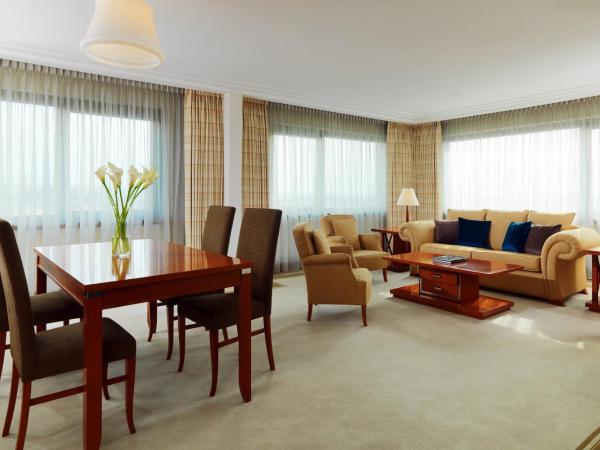 The Westin Zagreb : photo 3 de la chambre suite deluxe 1 chambre plus spacieuse - vue sur ville