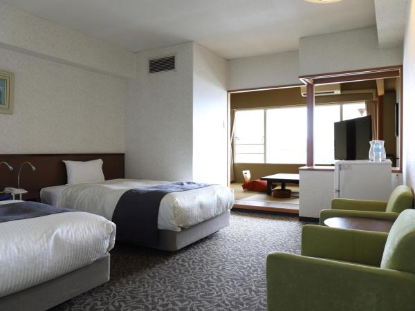 Ooedo Onsen Monogatari Nagasaki Hotel Seifu : photo 1 de la chambre twin room with tatami area with view - non-smoking