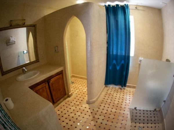 Maison D'hôtes IMINIGRAN & Spa : photo 4 de la chambre chambre double