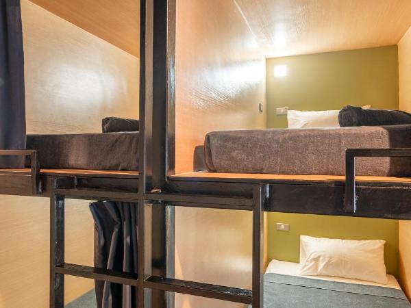 Black Panther Hostel : photo 5 de la chambre lit simple en dortoir mixte (10 adultes)