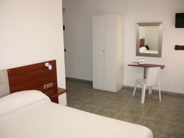 Hacienda Guadalquivir : photo 3 de la chambre chambre lit queen-size - accessible aux personnes à mobilité réduite