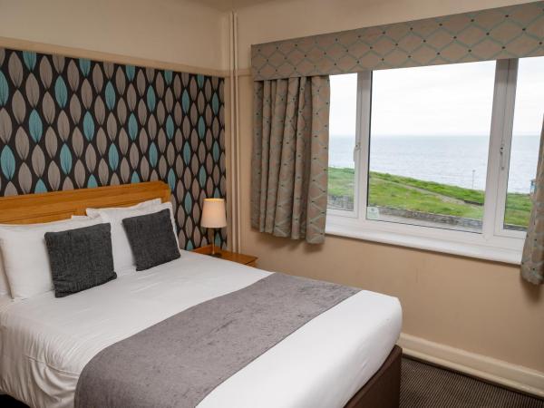 Commodore Hotel by Greene King Inns : photo 2 de la chambre chambre double - vue sur mer