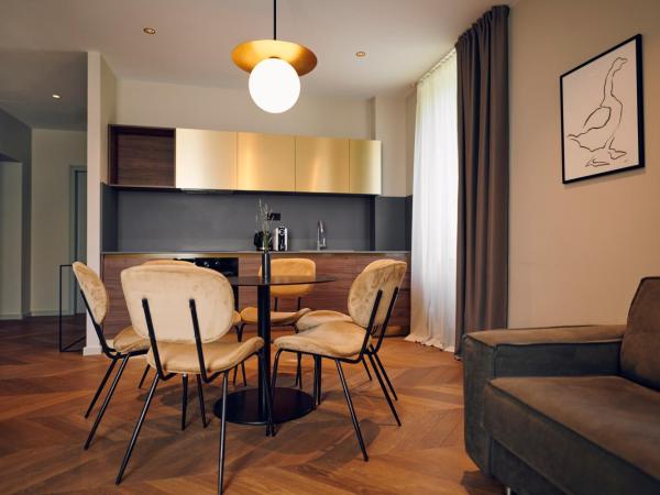 Hotel Republika : photo 2 de la chambre appartement supérieur 2 chambres