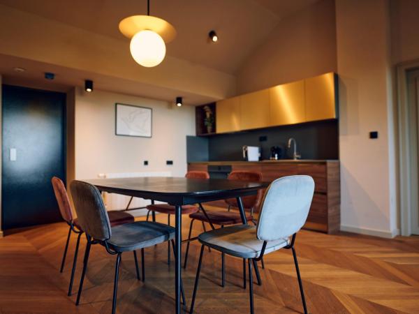 Hotel Republika : photo 1 de la chambre appartement supérieur 3 chambres - grand standing