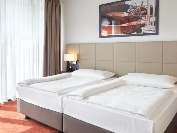 Hotel Hafen Hamburg : photo 6 de la chambre chambre double - capitaine