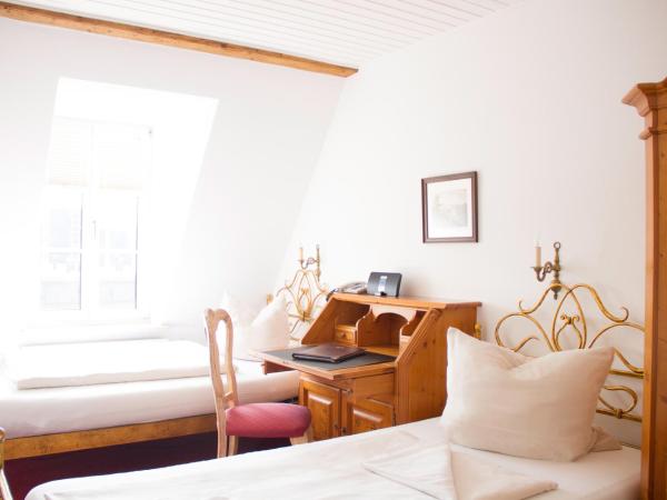 Laimer Hof am Schloss Nymphenburg : photo 5 de la chambre chambre lits jumeaux standard