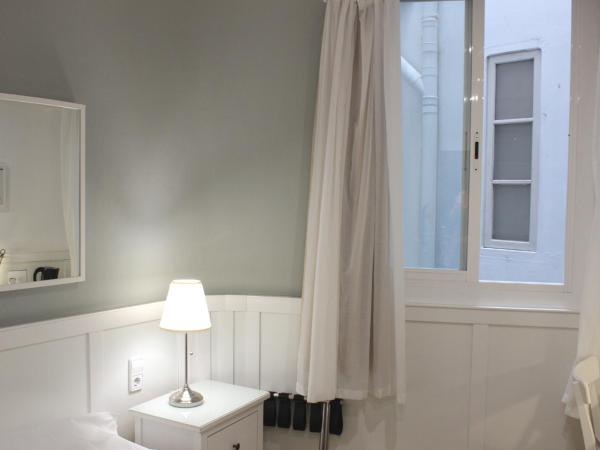 Venecia Plaza Centro : photo 1 de la chambre chambre triple Économique - vue sur patio intérieur