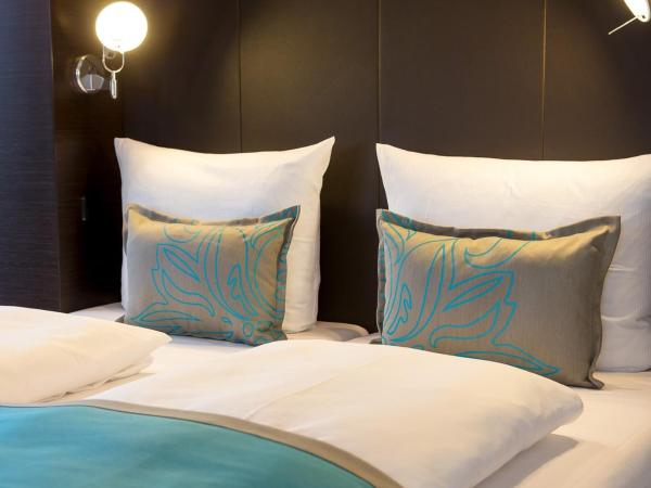 Motel One Berlin-Bellevue : photo 1 de la chambre chambre lit king-size