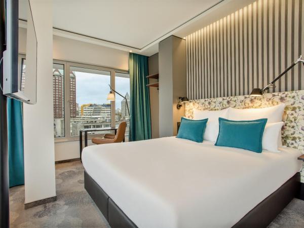 Motel One Rotterdam : photo 2 de la chambre chambre lit queen-size 