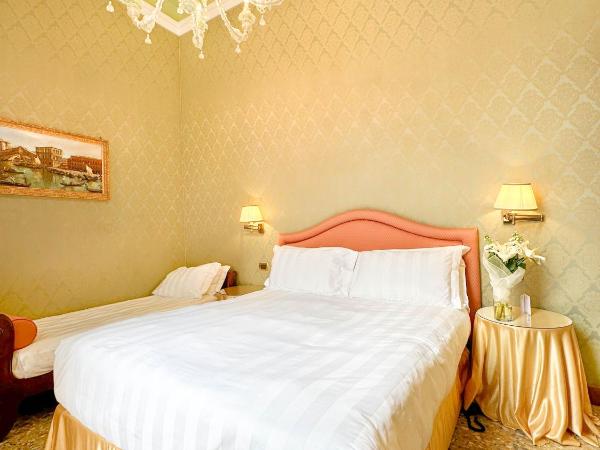 Hotel Colombina : photo 3 de la chambre chambre triple deluxe