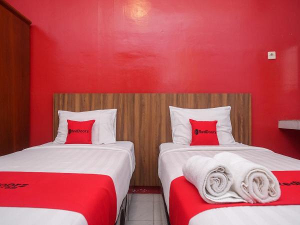 RedDoorz At Pondok Eyang Obi Sleman : photo 4 de la chambre chambre lits jumeaux deluxe