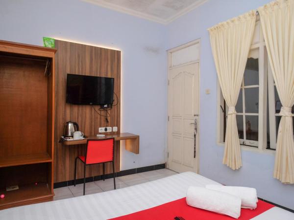 RedDoorz At Pondok Eyang Obi Sleman : photo 7 de la chambre chambre double deluxe