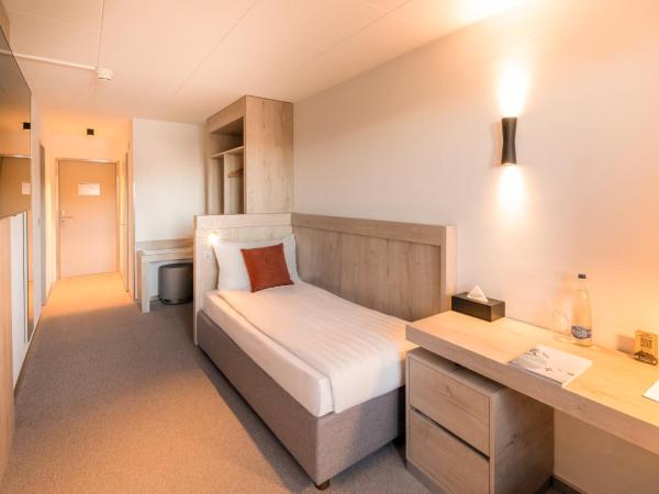 Victoria Hotel & Residence : photo 7 de la chambre chambre simple standard - vue sur montagne