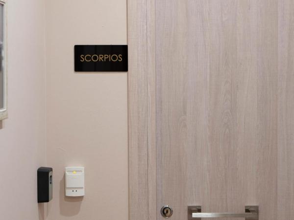 BELLA VITA boutique hotel lefkada : photo 9 de la chambre chambre double deluxe - vue latérale sur mer