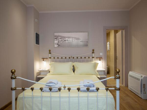 BELLA VITA boutique hotel lefkada : photo 9 de la chambre chambre lit king-size deluxe