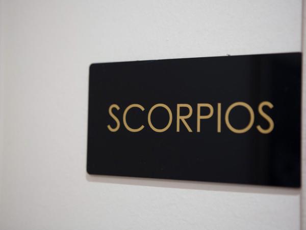 BELLA VITA boutique hotel lefkada : photo 10 de la chambre chambre double deluxe - vue latérale sur mer