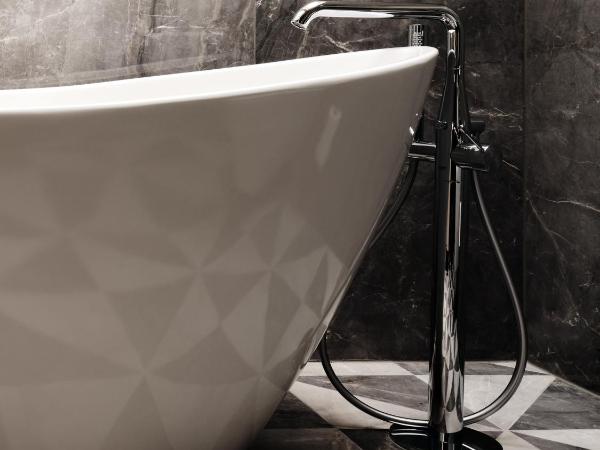 The Crown Krakow Center - Handwritten Collection ACCOR : photo 6 de la chambre suite junior avec un lit double