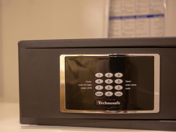 BELLA VITA boutique hotel lefkada : photo 5 de la chambre chambre lit king-size deluxe