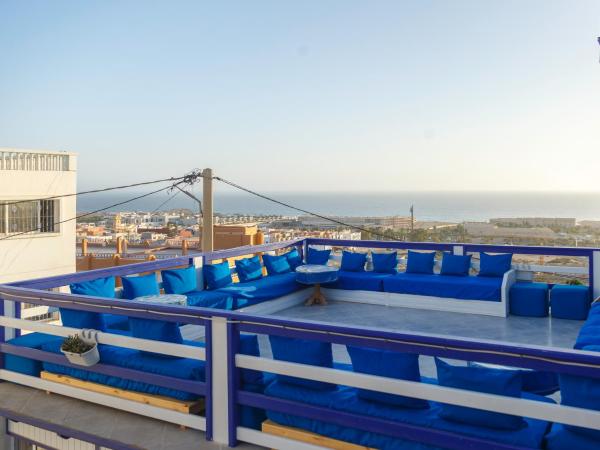 The Rina Hostel : photo 2 de la chambre chambre double avec salle de bains privative