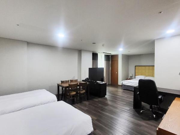 Ramada Hotel and Suites Seoul Namdaemun : photo 1 de la chambre hébergement triple premier