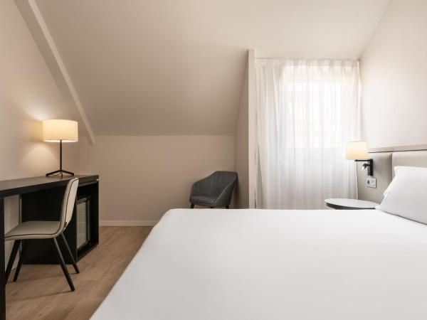 Exe Coruña : photo 9 de la chambre chambre double ou lits jumeaux