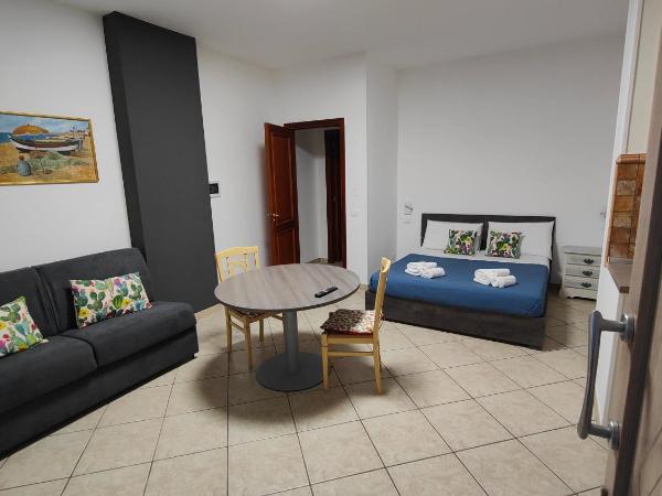 Helianthus Rooms : photo 6 de la chambre chambre familiale avec baignoire