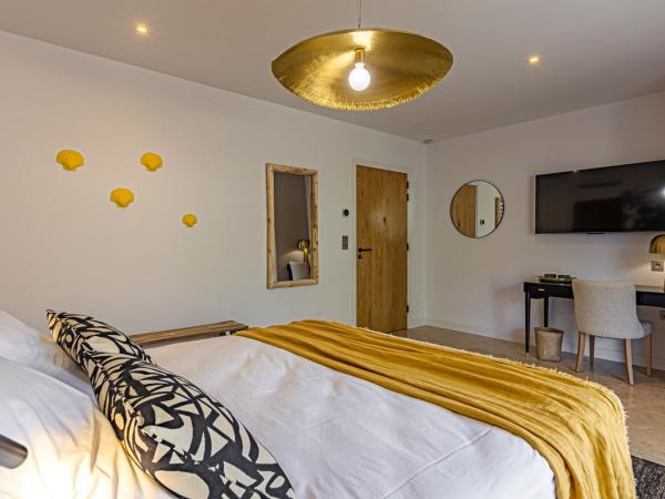 Le Refuge - Gigaro Lodges : photo 4 de la chambre chambre double avec terrasse