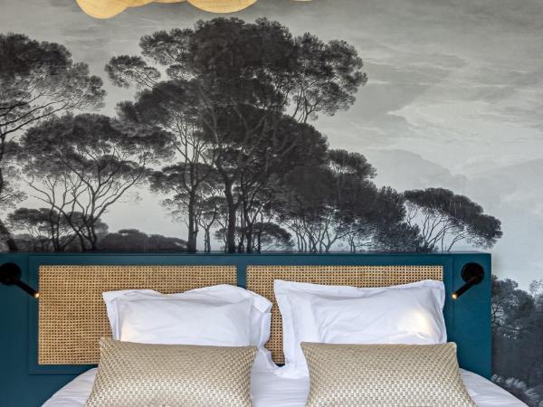 Le Refuge - Gigaro Lodges : photo 1 de la chambre chambre lit queen-size - vue sur mer