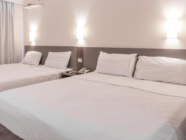Lancaster Hotel by Castelo Itaipava : photo 3 de la chambre chambre quadruple de luxe