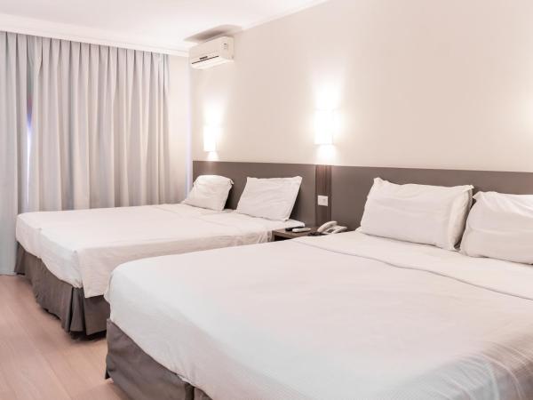 Lancaster Hotel by Castelo Itaipava : photo 1 de la chambre chambre quadruple de luxe