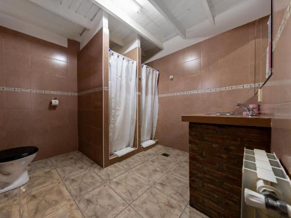 Hosteria Patagonia : photo 6 de la chambre chambre quadruple