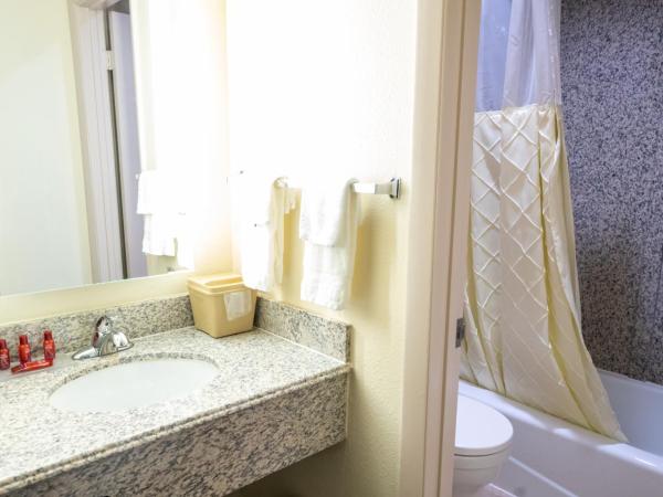 Baymont by Wyndham College Park Atlanta Airport South : photo 1 de la chambre chambre 2 lits queen-size - non-fumeurs