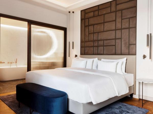 Radisson Collection Hotel, Magdalena Plaza Sevilla : photo 4 de la chambre suite présidentielle avec terrasse et bain à remous