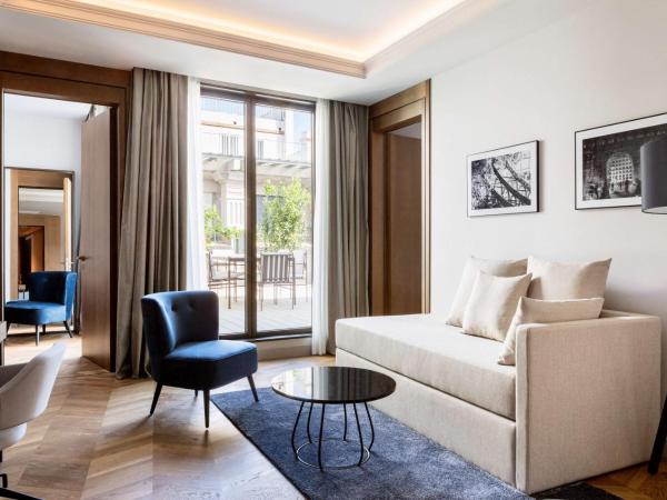 Radisson Collection Hotel, Magdalena Plaza Sevilla : photo 1 de la chambre suite présidentielle avec terrasse et bain à remous