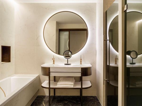 Radisson Collection Hotel, Magdalena Plaza Sevilla : photo 4 de la chambre chambre collection premium