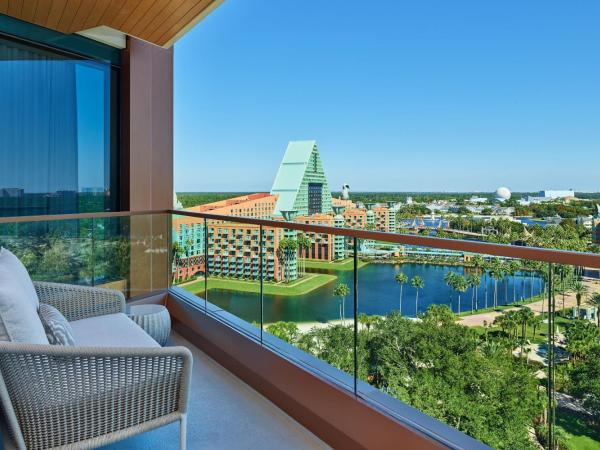 Walt Disney World Swan Reserve : photo 3 de la chambre presidential, 1 bedroom suite, 1 king, sofa bed, epcot view (includes early entry to disney theme parks)