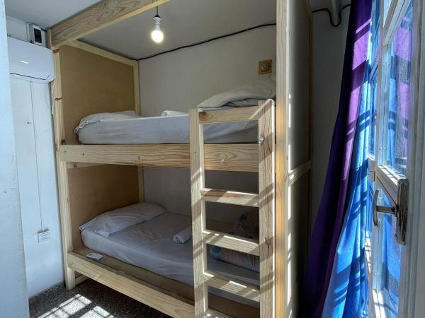 Panda Hostel Mendoza : photo 1 de la chambre chambre lits jumeaux standard